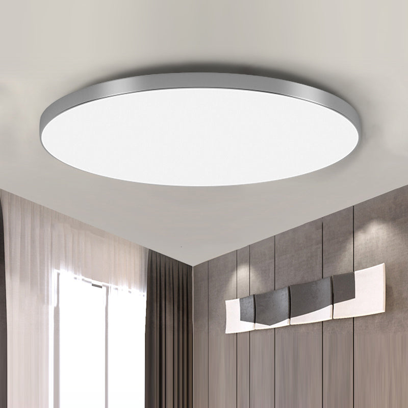 Minimalist Round LED Ceiling Light With Flush Mount Design