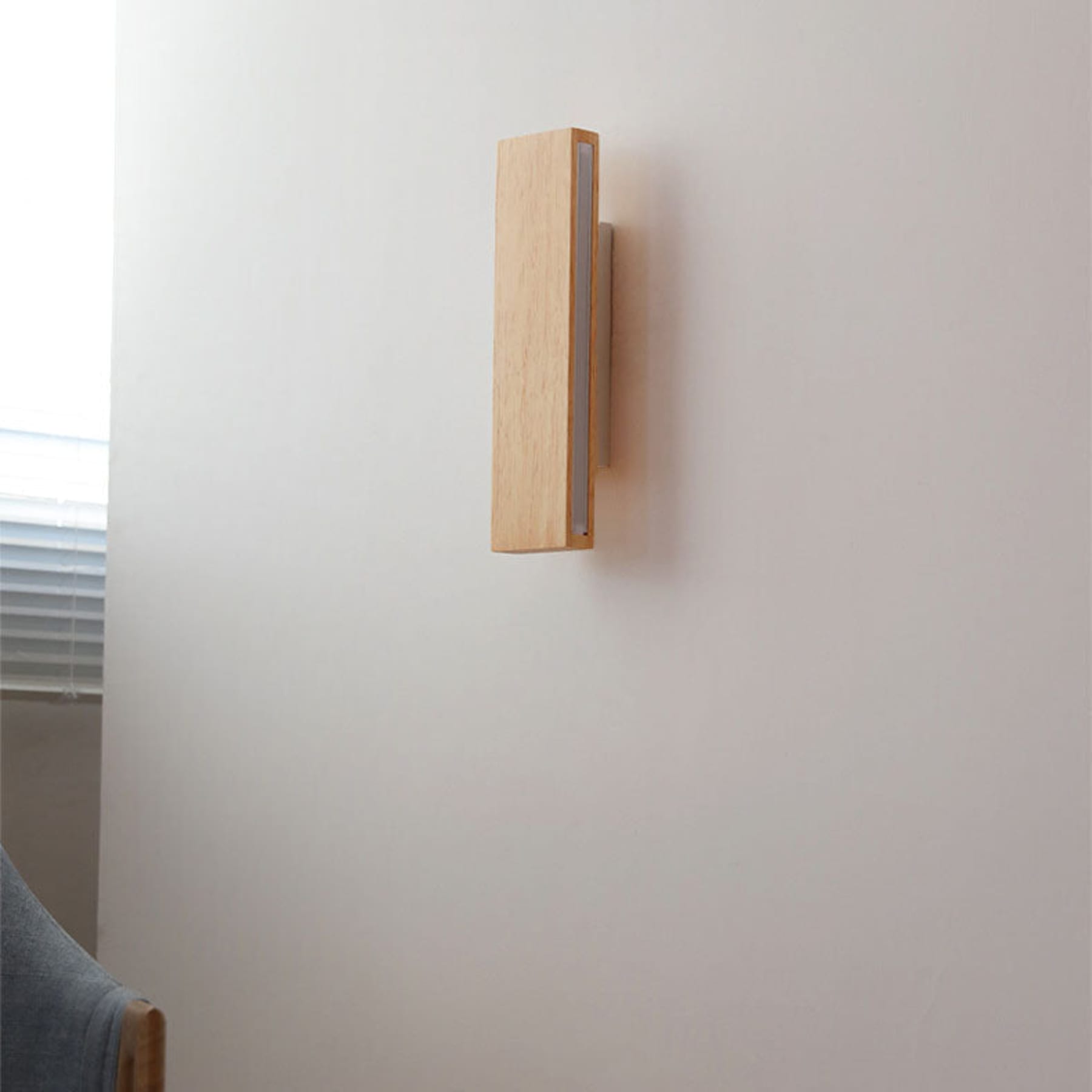 Modern Wood Wall Light for Living Room and Bedroom — Ashbury Home & Living