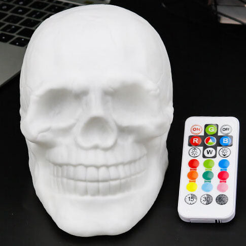 Skull Night Light LED Colour Changing Table Lamp Rechargeable Silicone Skull Lamp with Remote Control and Timer Gothic Halloween Decor for Bedroom