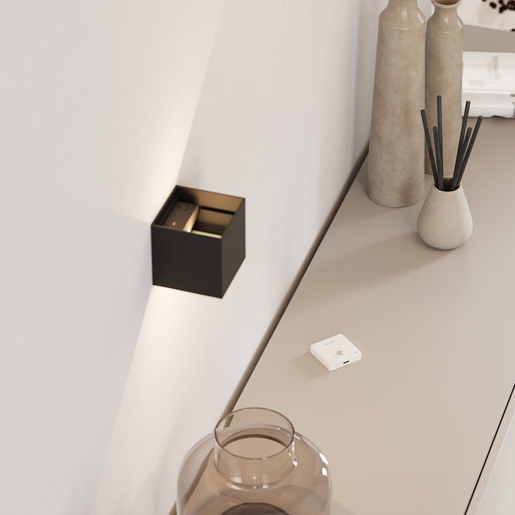Up Down Cube Wall Light For Indoor Use