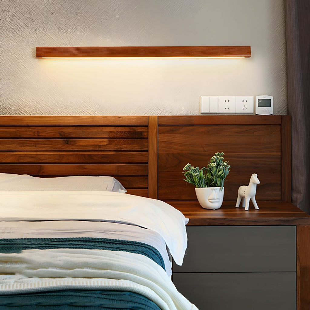 Minimalist Linear Wood Wall Light With Soft Downlight
