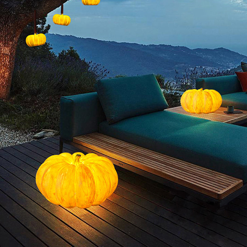 Pumpkin Floor Lamp Resin LED Outdoor Garden Light Waterproof Pumpkin Shaped Lantern Halloween and Autumn Decoration for Patio and Lawn
