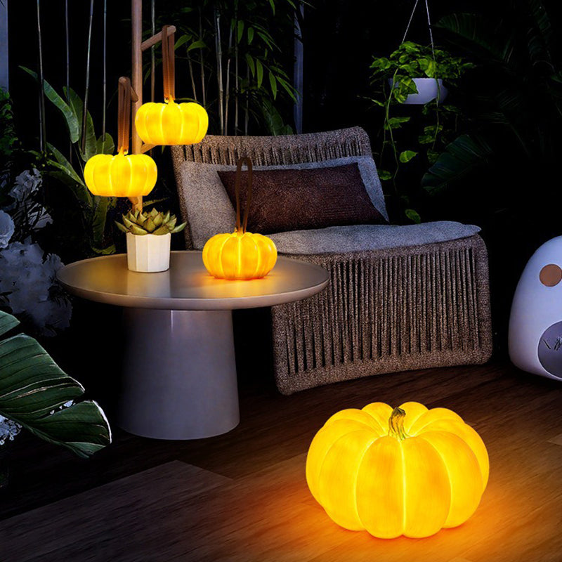 Pumpkin Floor Lamp Resin LED Outdoor Garden Light Waterproof Pumpkin Shaped Lantern Halloween and Autumn Decoration for Patio and Lawn