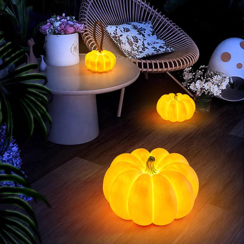 Pumpkin Floor Lamp Resin LED Outdoor Garden Light Waterproof Pumpkin Shaped Lantern Halloween and Autumn Decoration for Patio and Lawn