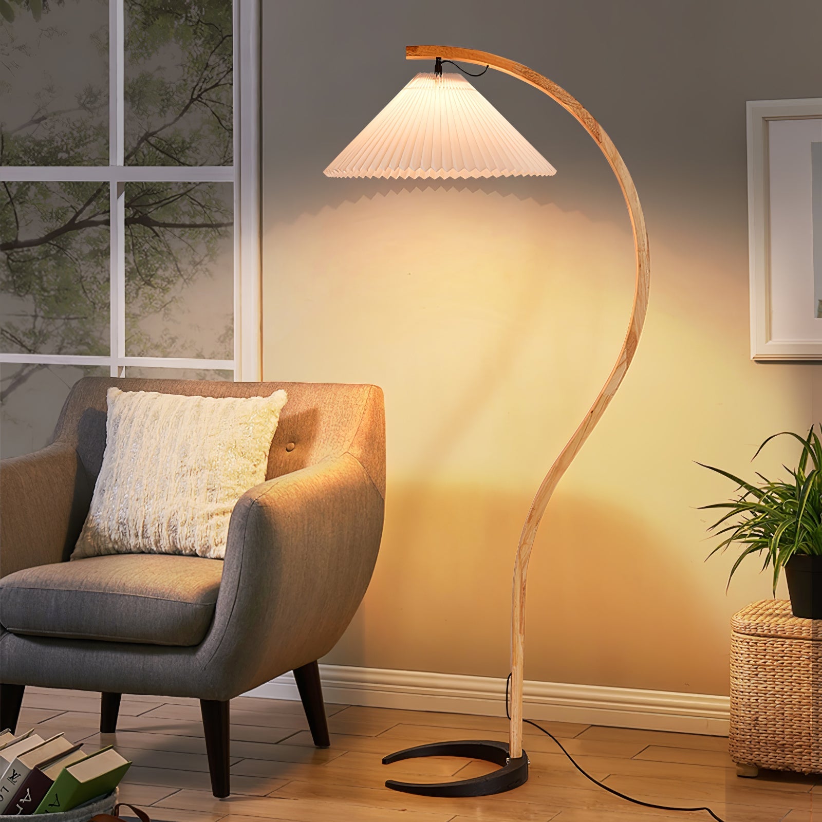 Curved Wooden Floor Lamp With Pleated Shade