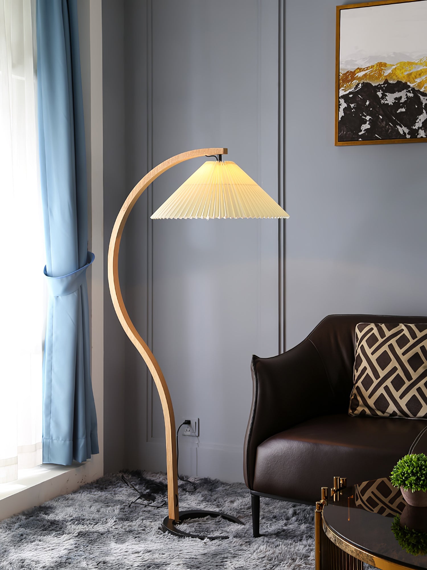 Curved Wooden Floor Lamp With Pleated Shade