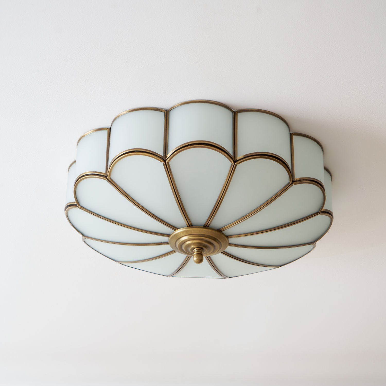 Flower-Shape Glass Flush Mount Ceiling Light With Petal Shade