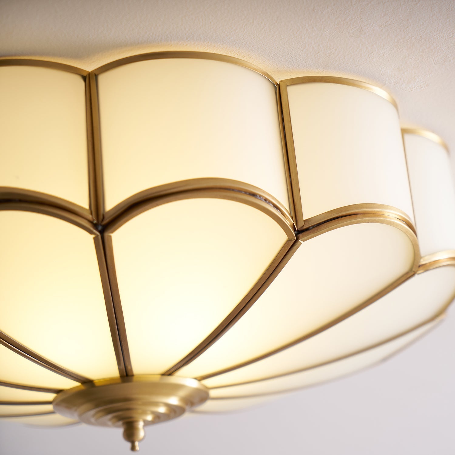 Flower-Shape Glass Flush Mount Ceiling Light With Petal Shade
