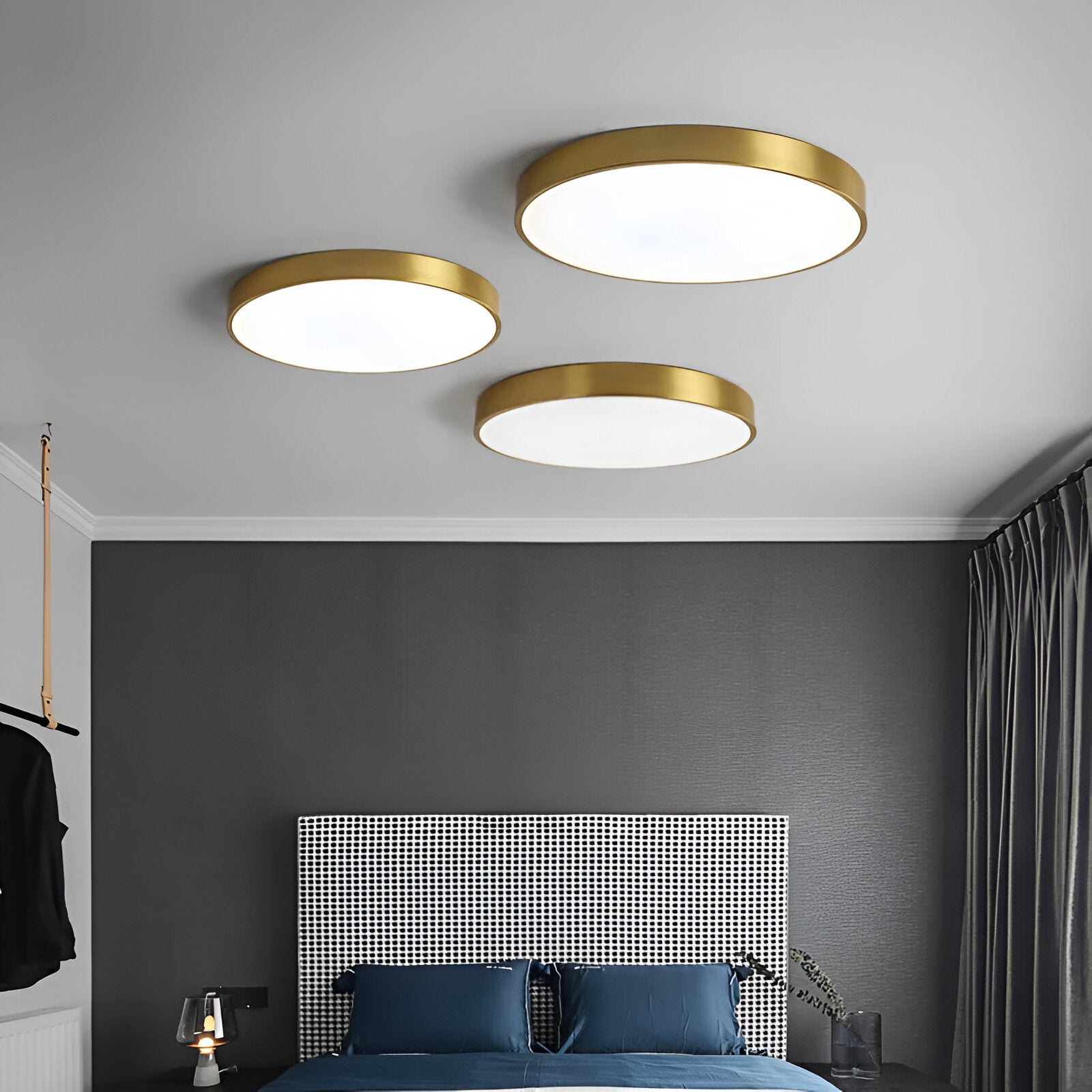 Low-Profile Round LED Ceiling Light With Minimal Frame