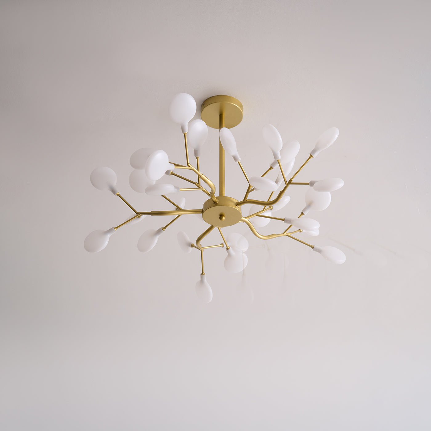 Branching Sputnik Chandelier With Frosted Teardrop Glass Shades