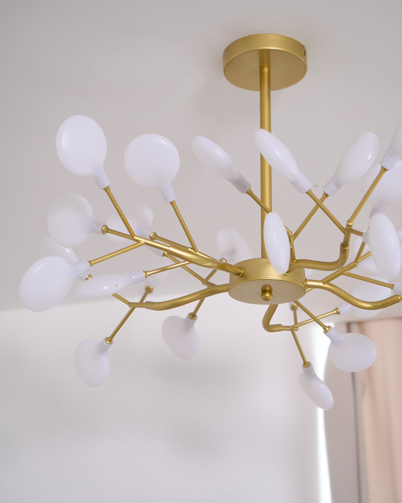 Branching Sputnik Chandelier With Frosted Teardrop Glass Shades