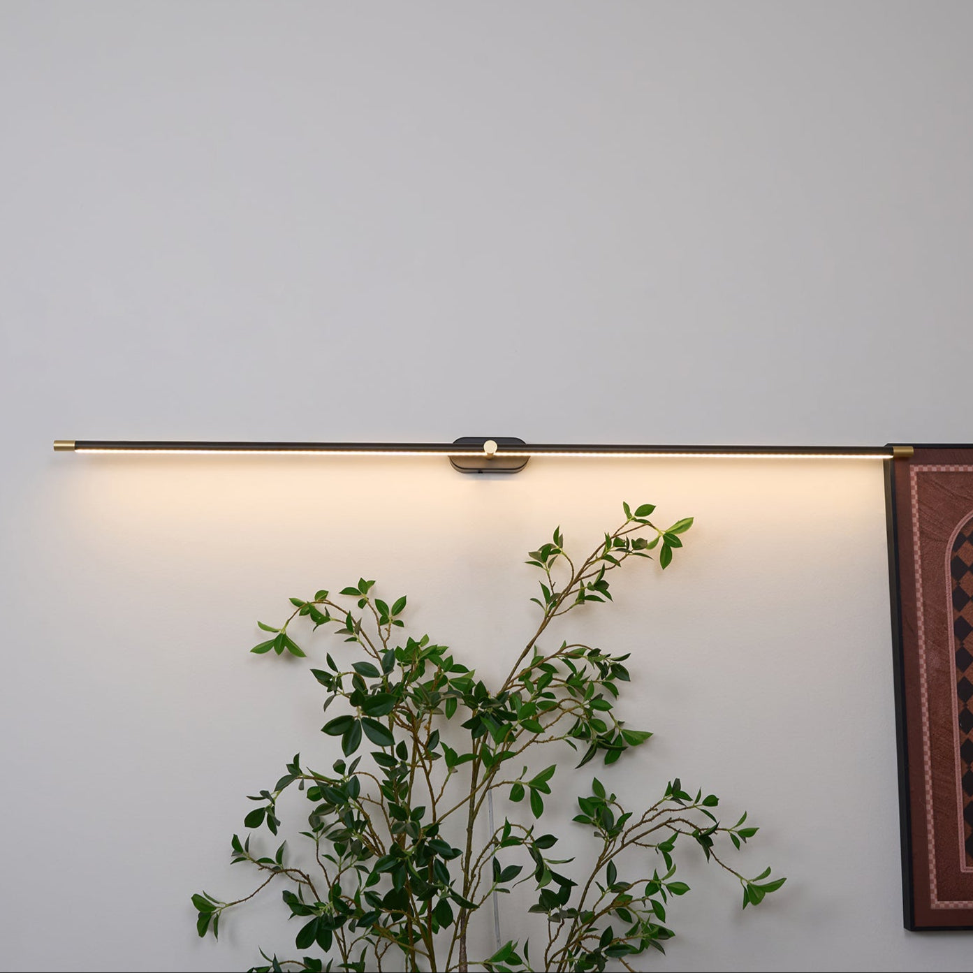 Minimalist Linear Adjustable Wall Light For Picture And Mirror