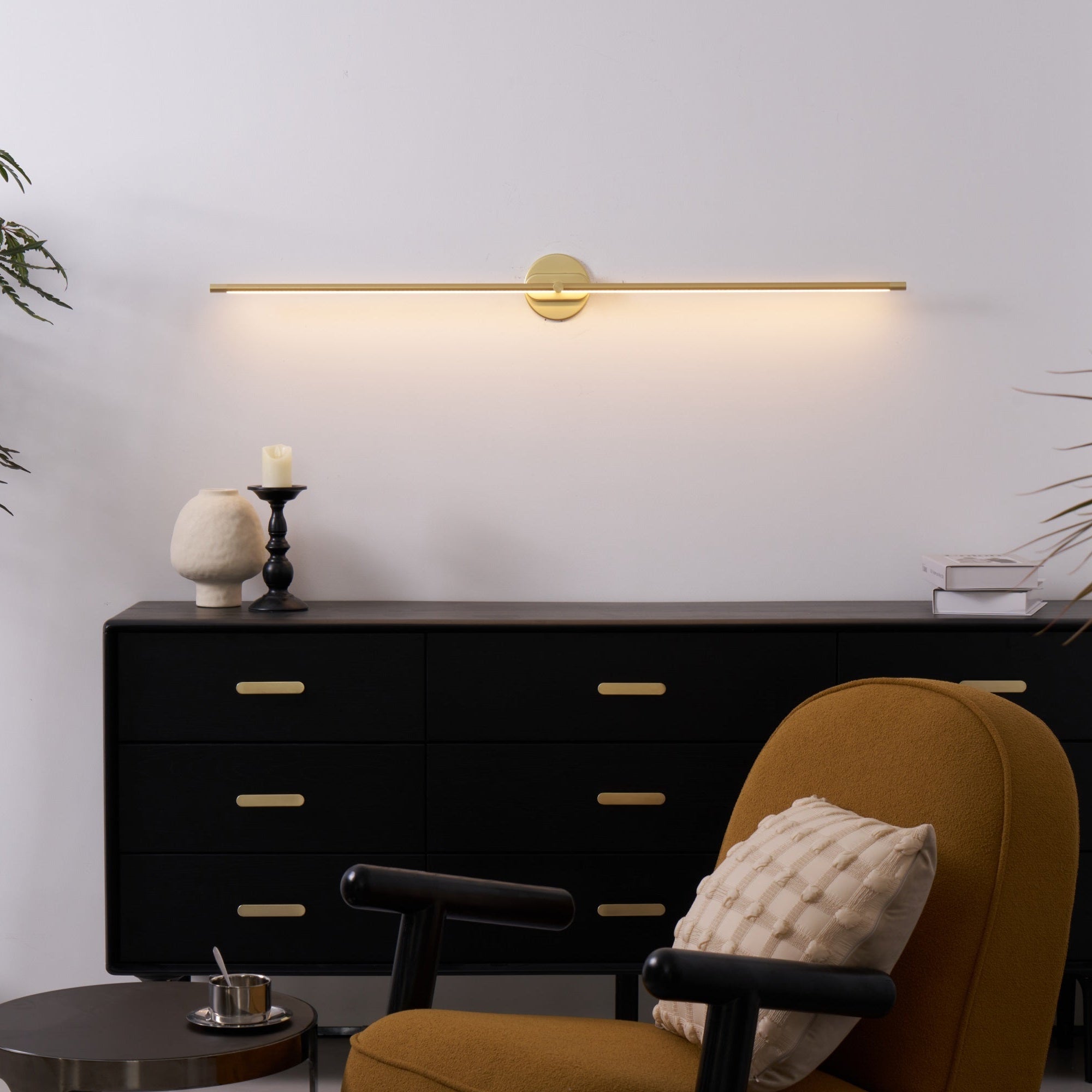 Minimalist Linear Adjustable Wall Light For Picture And Mirror