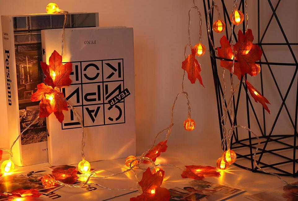 Maple Leaf String Lights LED Autumn Fairy Lights Battery Operated Garland Lights for Halloween | Harvest | Mantelpiece and Party Decoration
