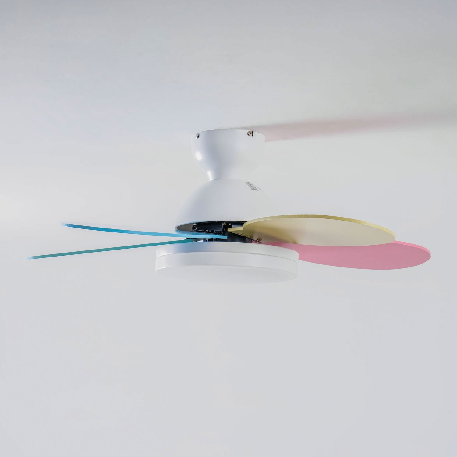 Petal Blade Ceiling Fan With Light Ceiling Light