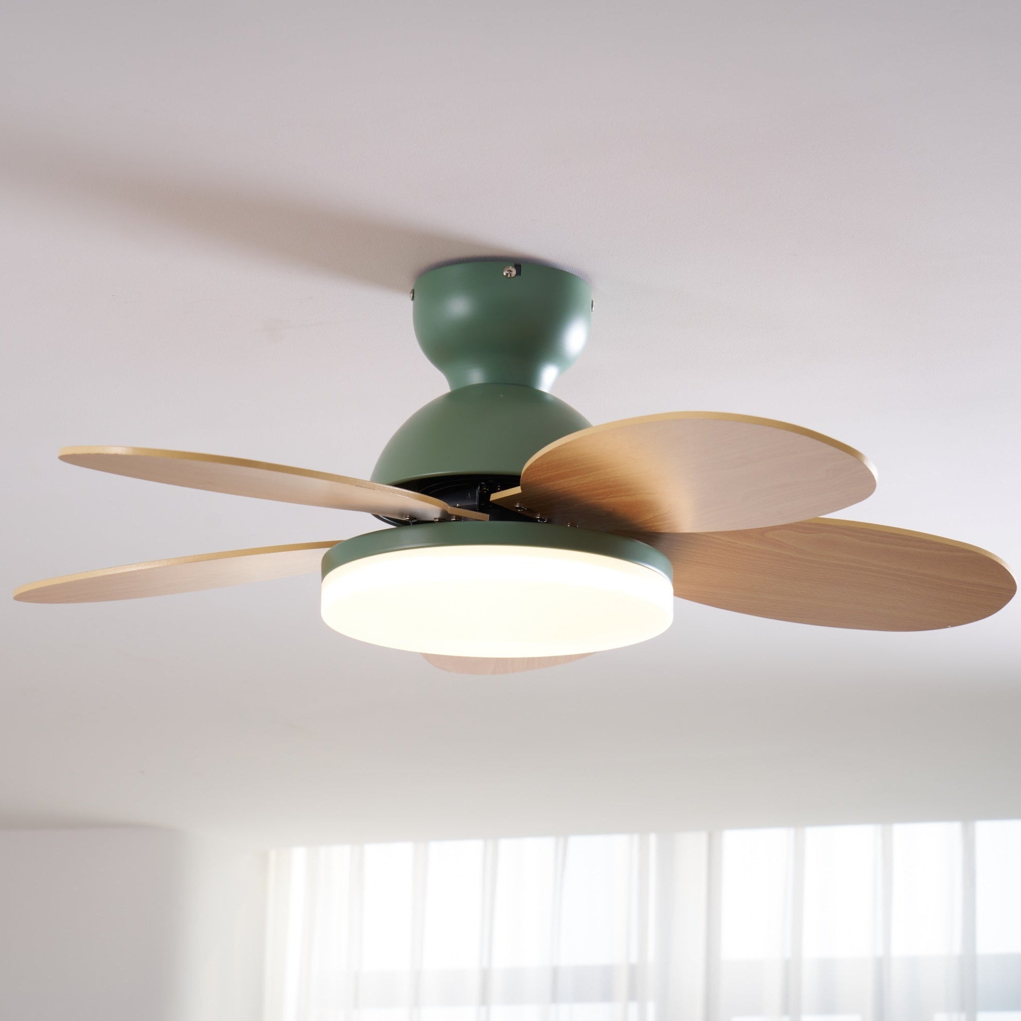 Petal Blade Ceiling Fan With Light Ceiling Light