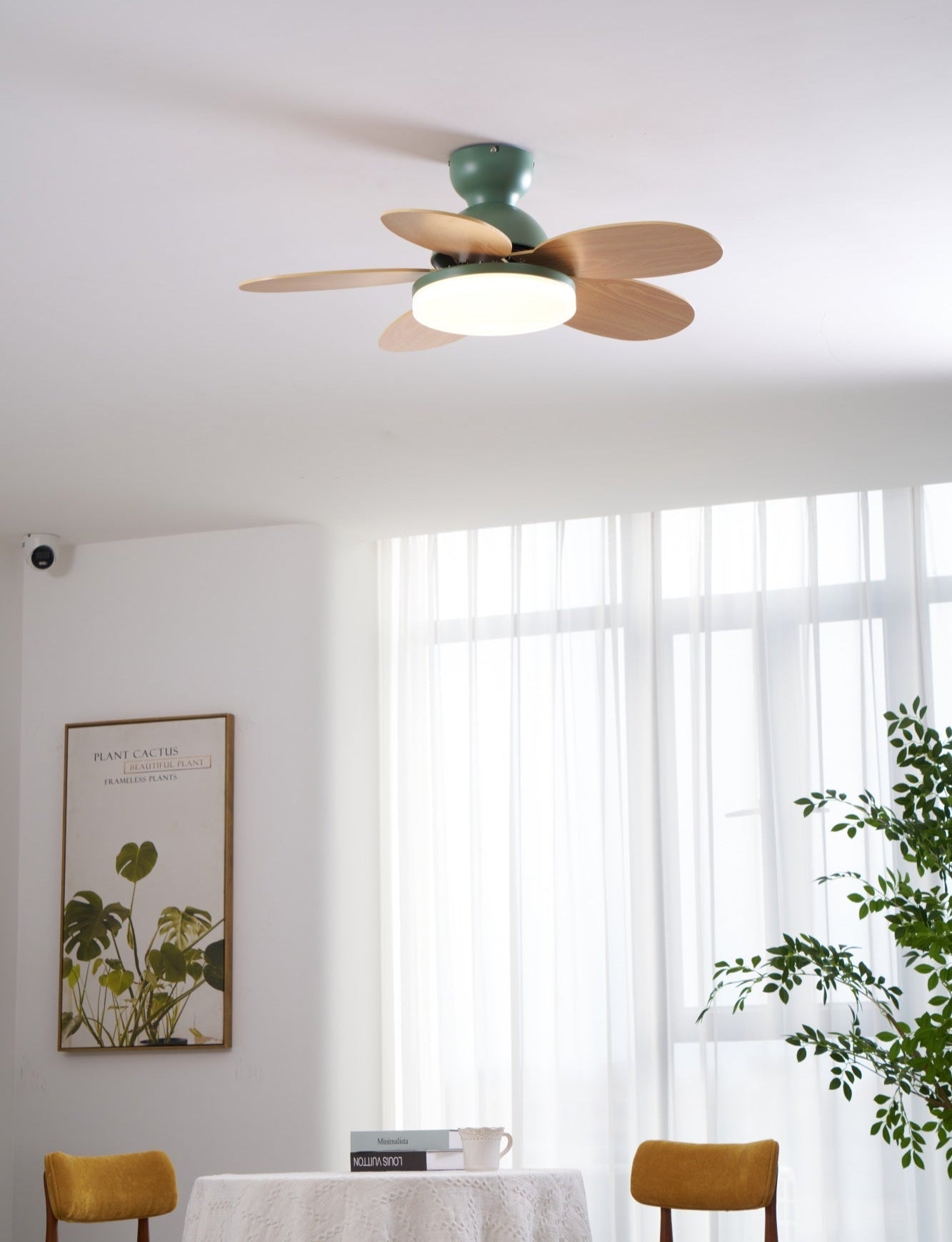 Petal Blade Ceiling Fan With Light Ceiling Light