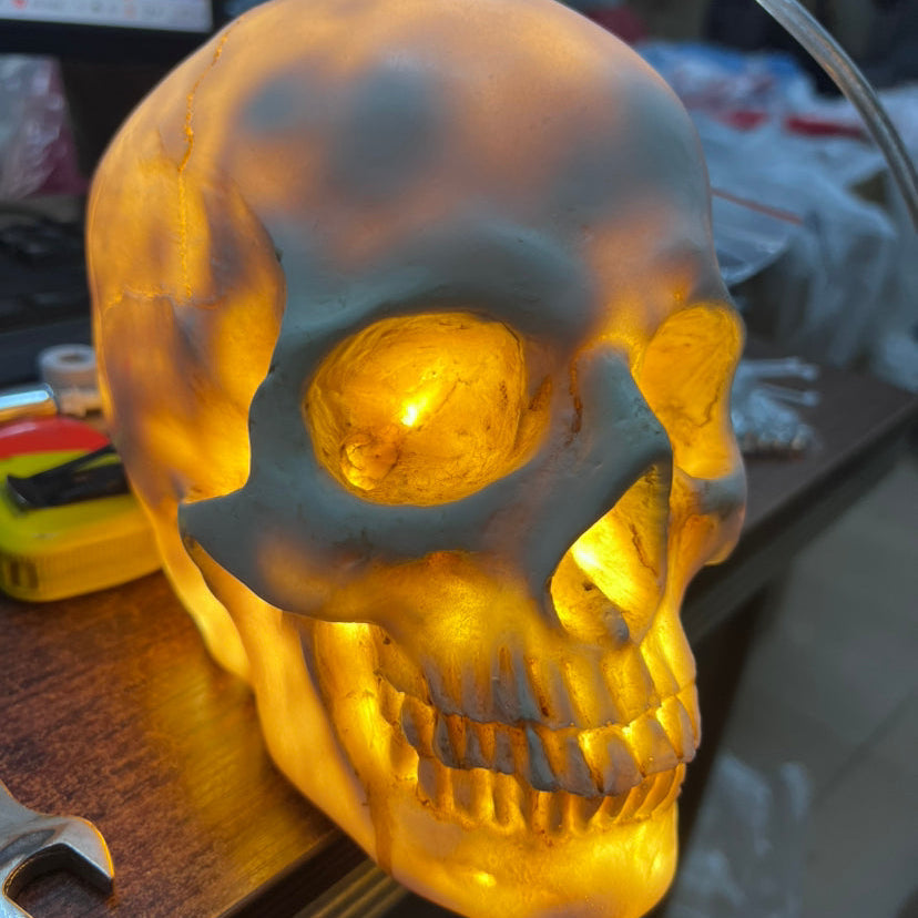 Skull Pendant Light Resin Skull Ceiling Lamp with Iron Fittings Hanging Light Gothic Halloween Pendant Lamp for Living Room | Dining Room and Bar