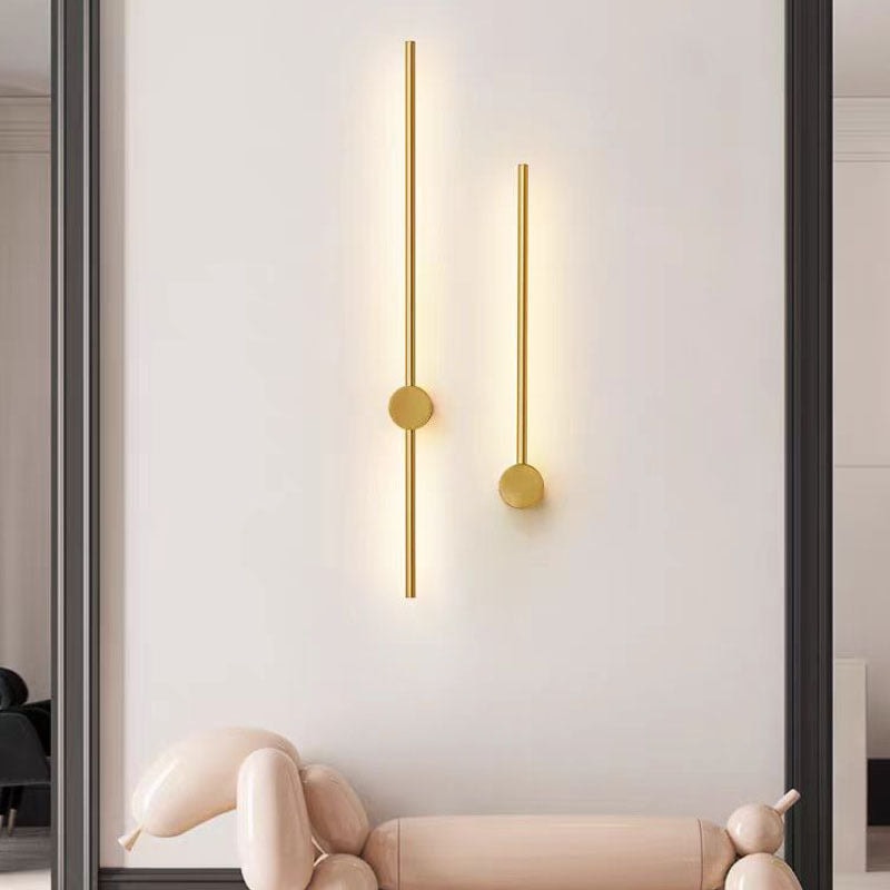 Minimalist Linear LED Wall Light with Slim Metal Bar for Bedroom and Hallway