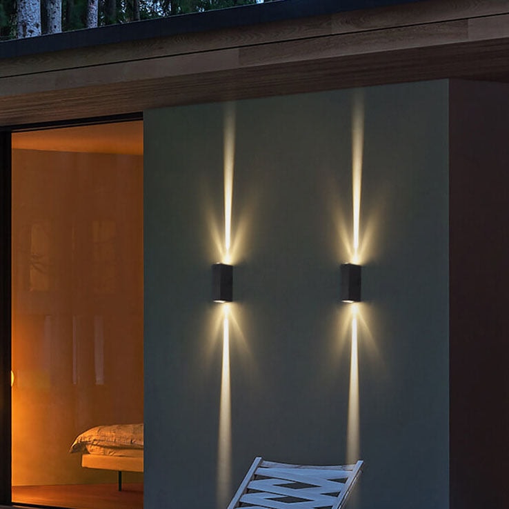 Modern Waterproof Aluminium LED Outdoor Wall Light with Up and Down Beams