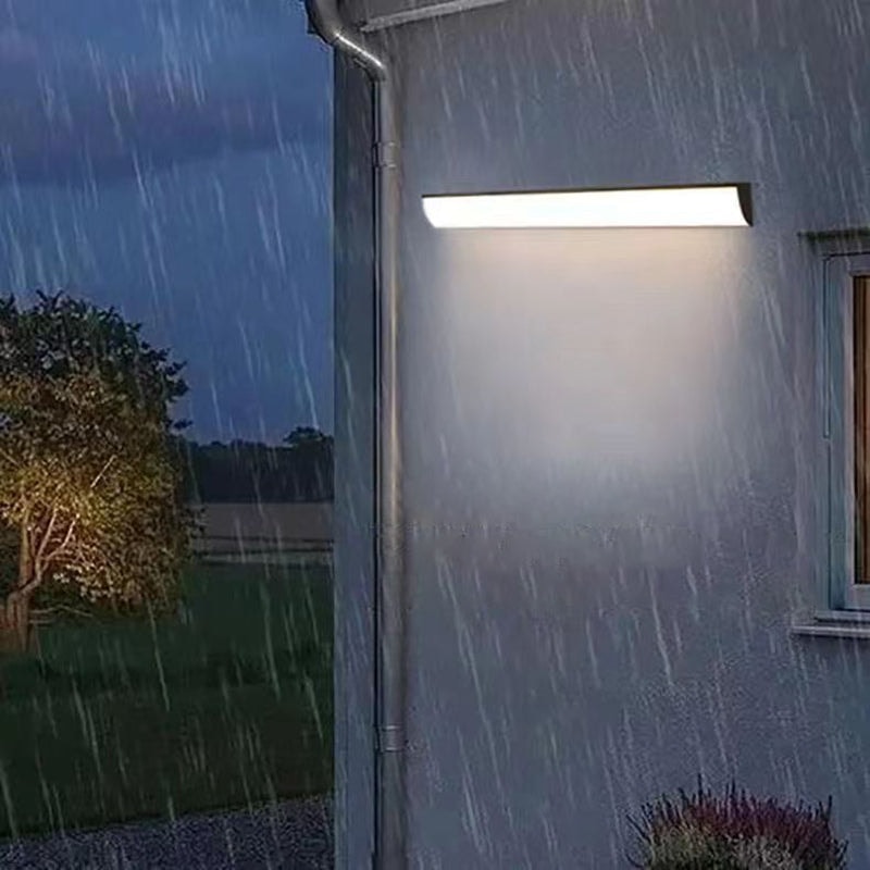 Waterproof Linear LED Outdoor Wall Light with Curved Acrylic Shade for Garden